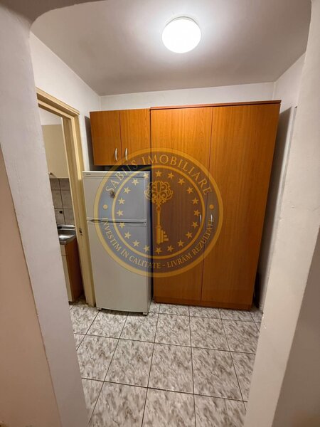 Romancierilor, 3 camere, bloc stradal, acces la metrou si Plaza Mall